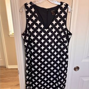 Ann Taylor Black and White Geometric Midi Dress